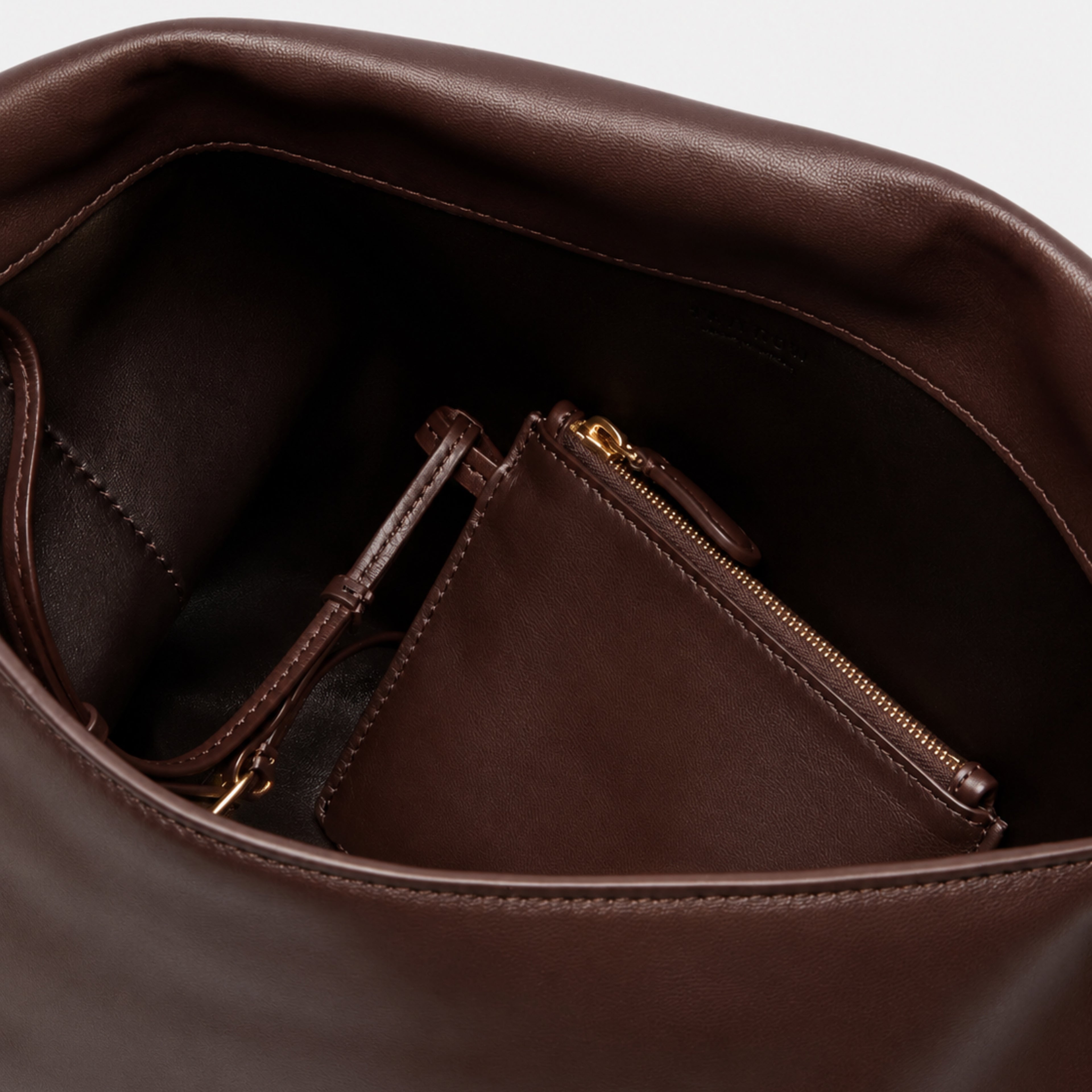 Logan Shoulder Bag Brown
